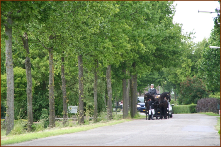 935 Willy & Gerard 124 Met de Koets